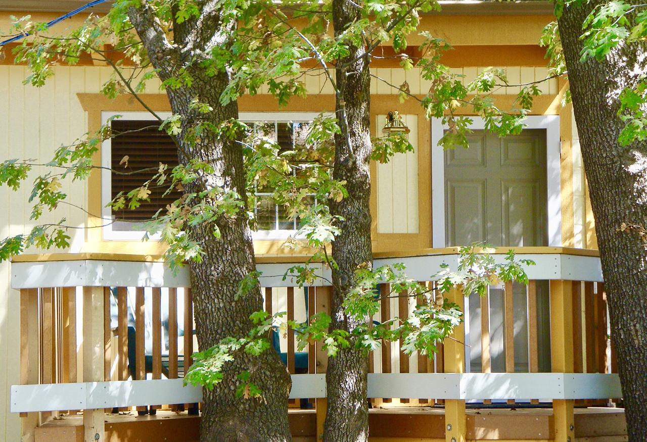 Giant Oaks Lodge Running Springs エクステリア 写真