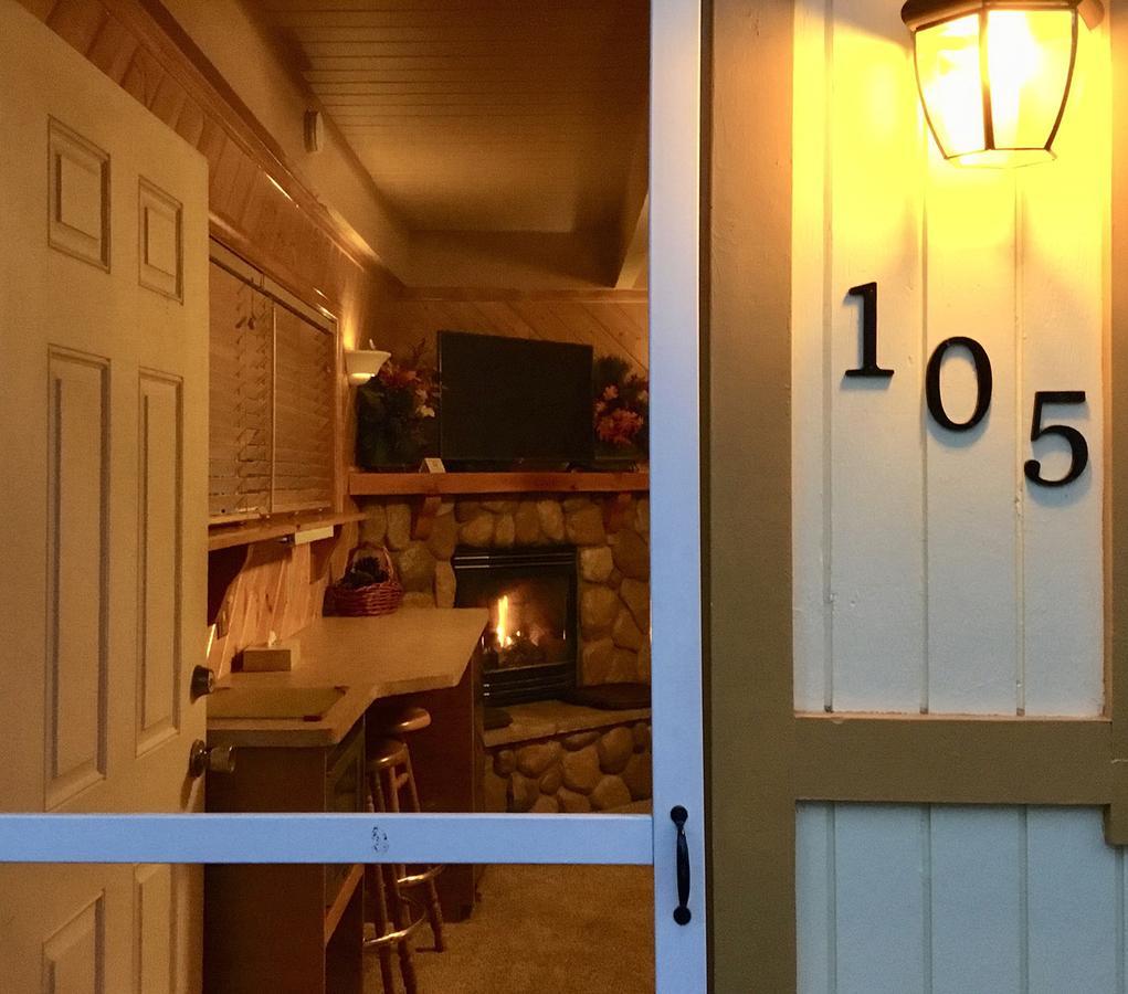 Giant Oaks Lodge Running Springs エクステリア 写真